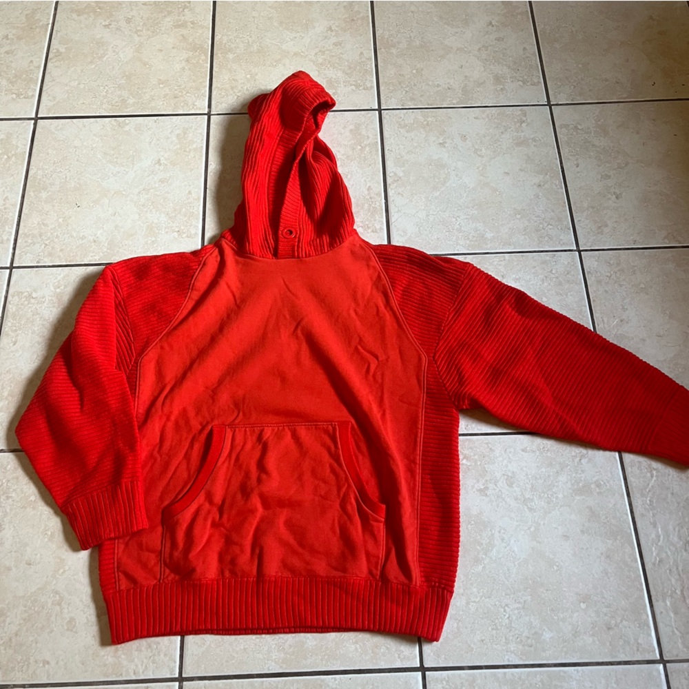 Basic house red/orange knit hoodie